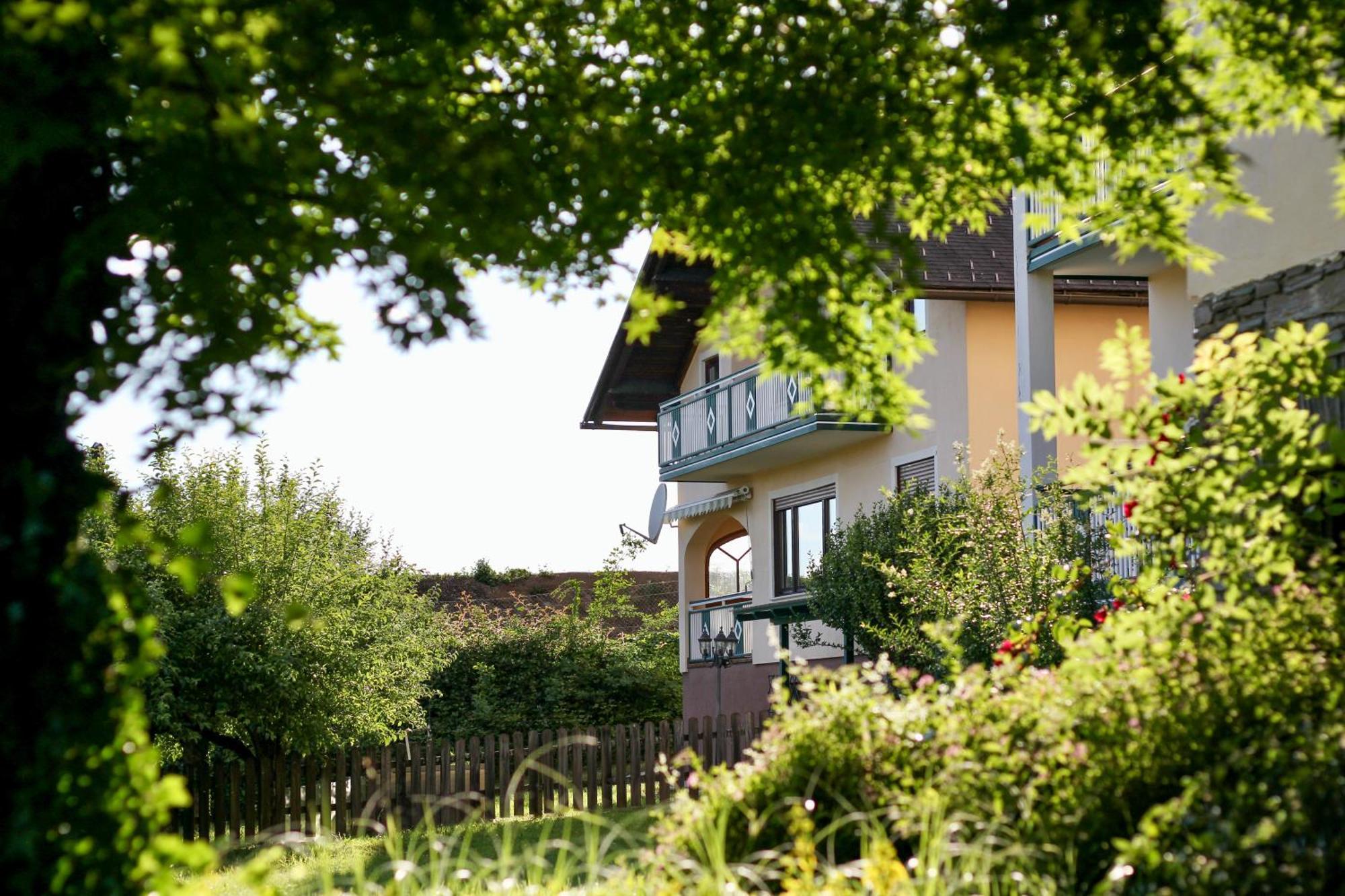 Self-Check In Apartmenthotel Seeglueck Pörtschach am Wörthersee 外观 照片